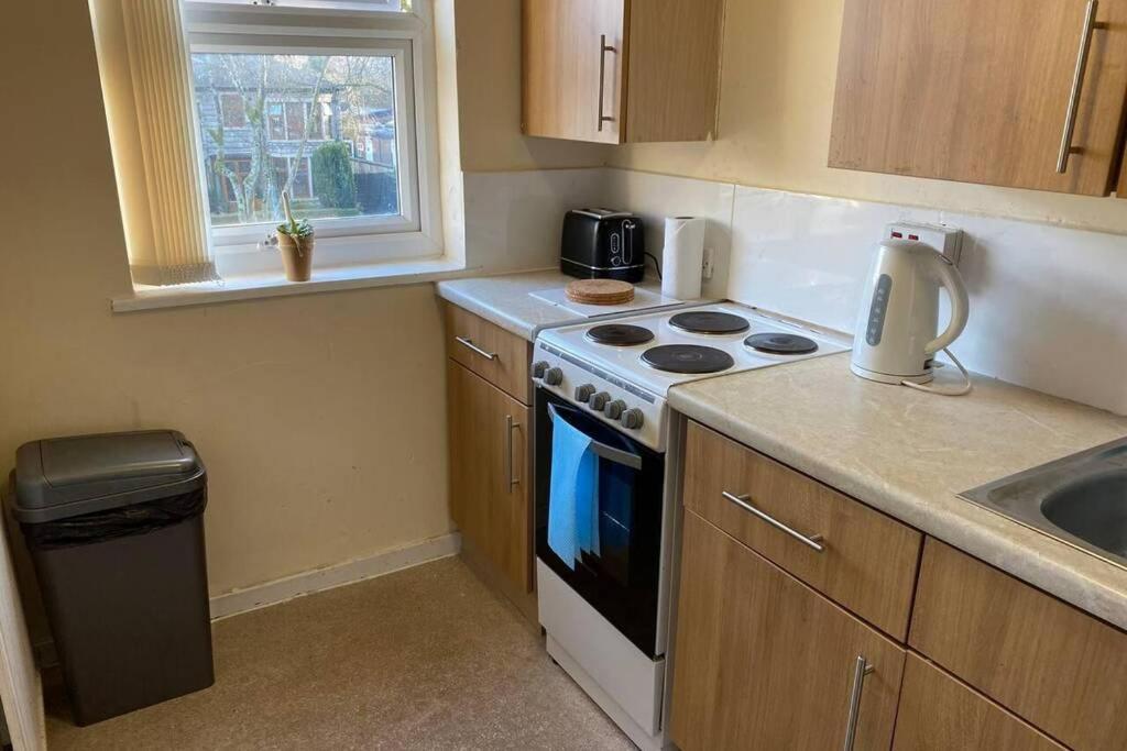 Conveniently Situated 1Bed Apt In Stretford Apartment Manchester Ngoại thất bức ảnh