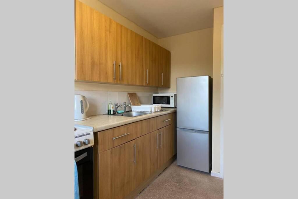 Conveniently Situated 1Bed Apt In Stretford Apartment Manchester Ngoại thất bức ảnh